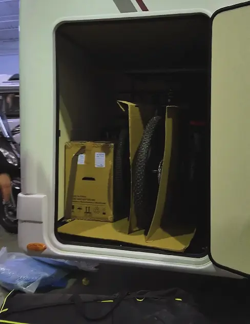 maletero-lleno-de-regalos